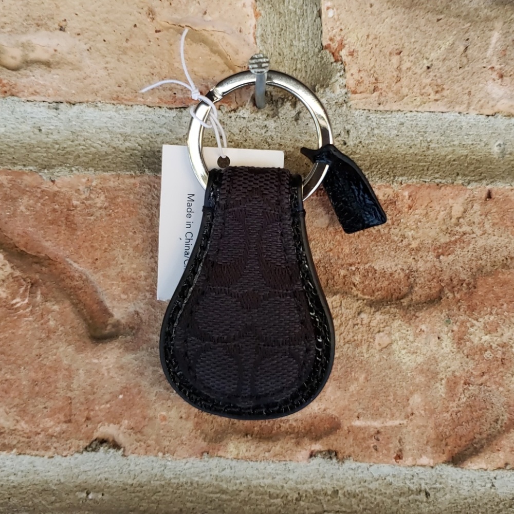 COPY - COACH KEYCHAIN BLACK & SILVER LOGO 
